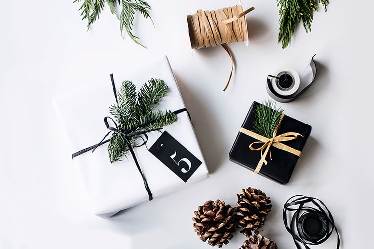 Easy Green Alternatives to Wasteful Gift Wrap