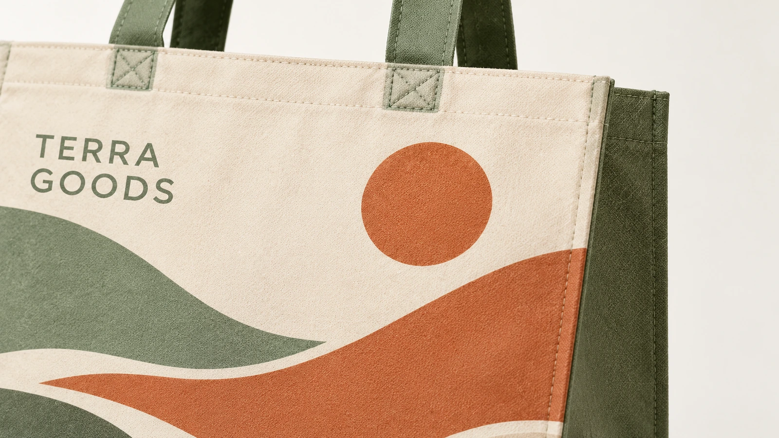 Surface finish and handle attachment options for non-woven totes Plain spunbond versus laminated non-woven surfaces with stitched handle attachment options